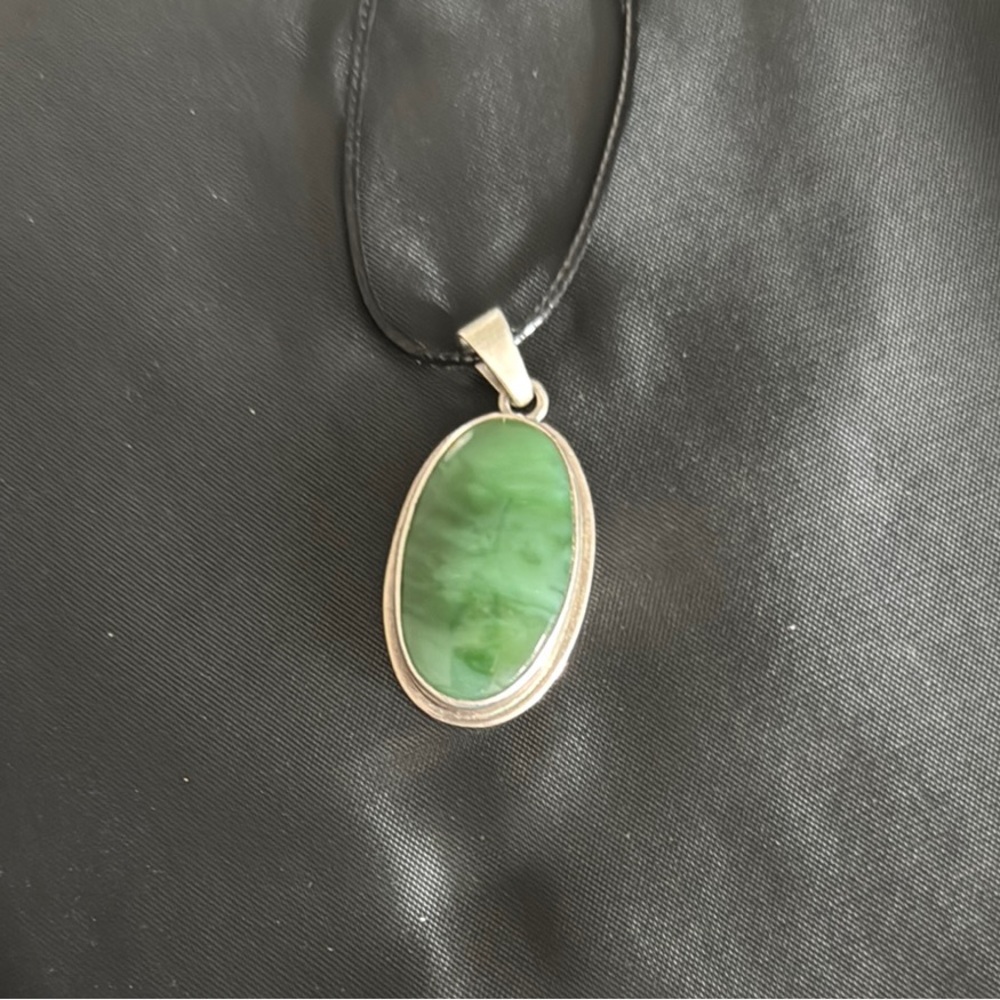 Green Jade pendant 925 sterling silver.